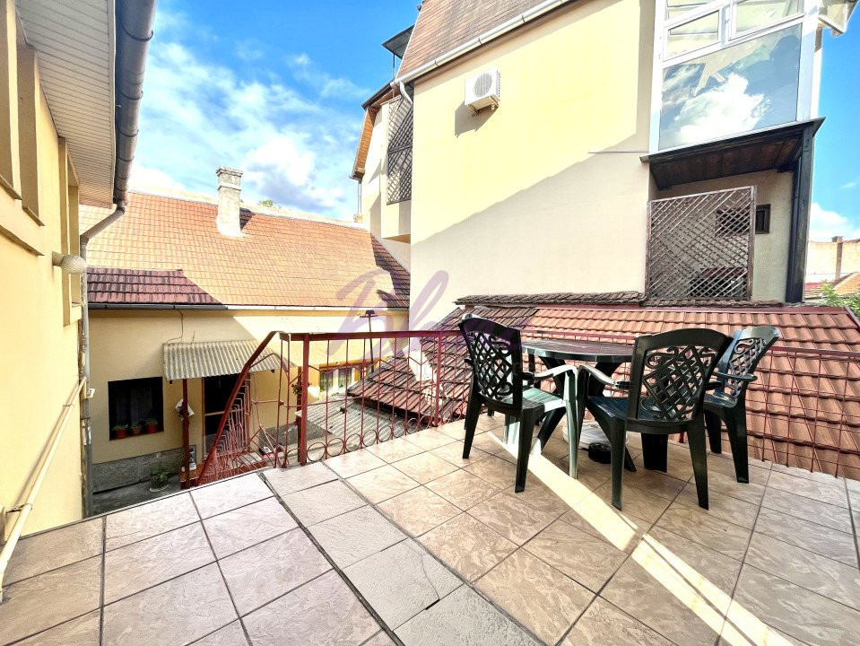 Apartament cu o cameră, curte comună, zona ultracentrală