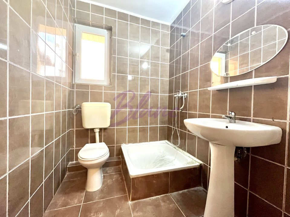 Apartament cu o cameră, curte comună, zona ultracentrală