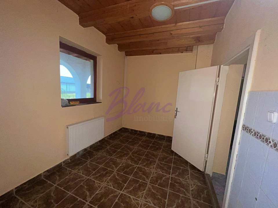 Sediu firma, spatiu comercial, hala de vanzare