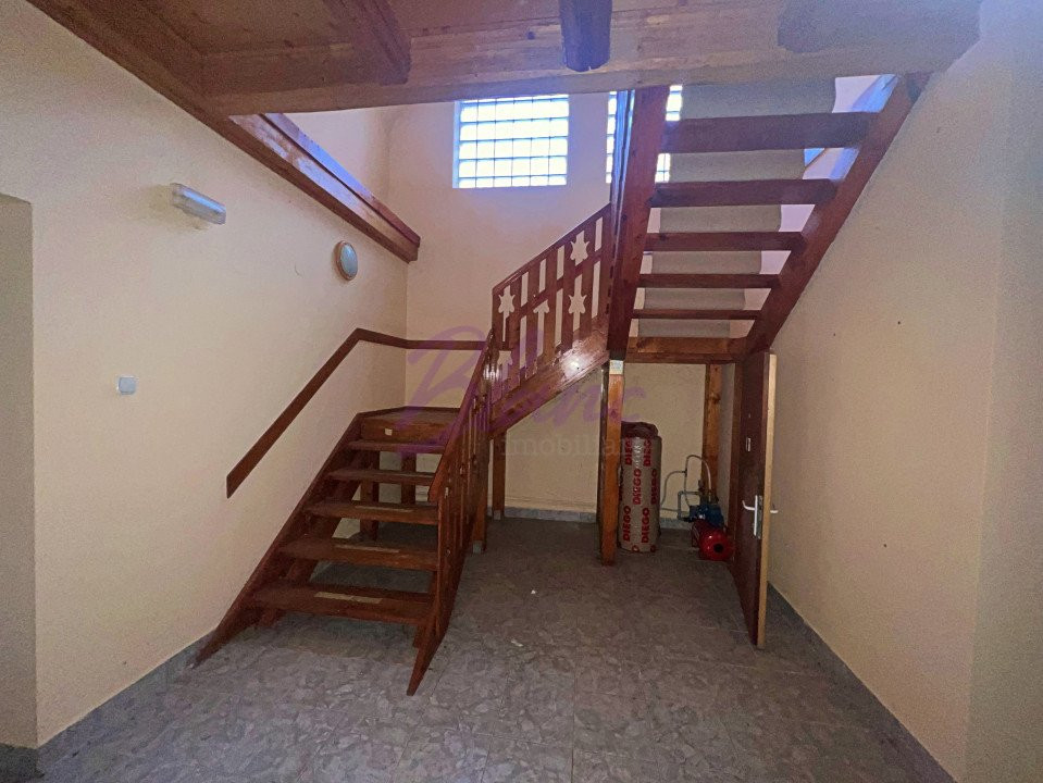 Sediu firma, spatiu comercial, hala de vanzare