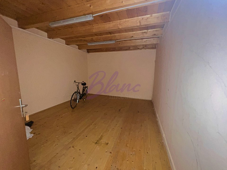 Sediu firma, spatiu comercial, hala de vanzare