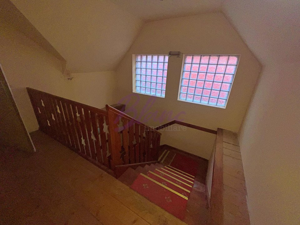 Sediu firma, spatiu comercial, hala de vanzare