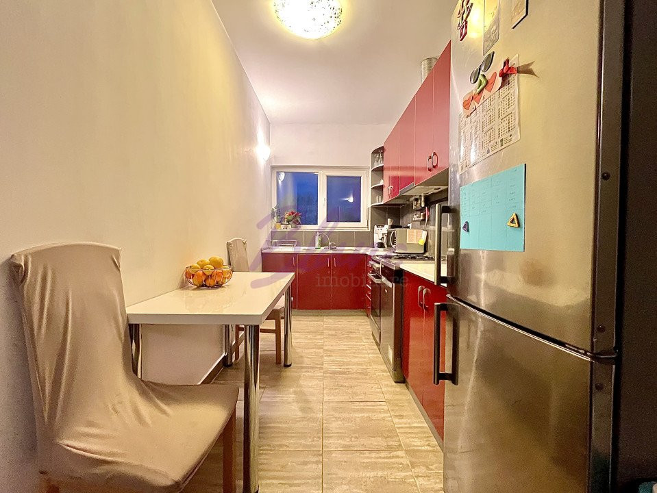 Apartament 100 mp utili, 3 camere, Cartier Forvila, Paleu