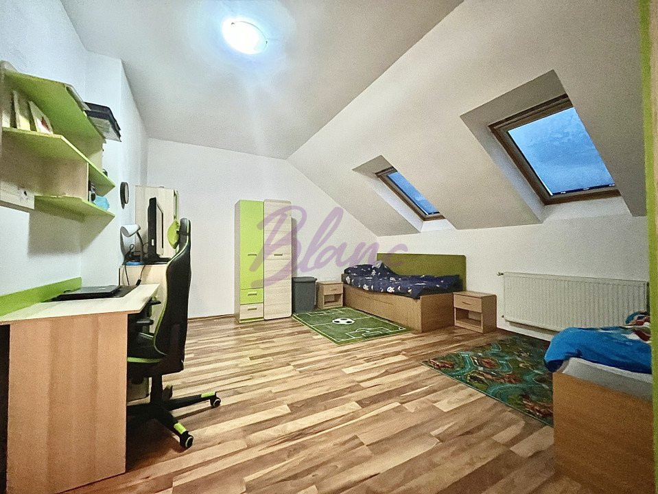 Apartament 100 mp utili, 3 camere, Cartier Forvila, Paleu