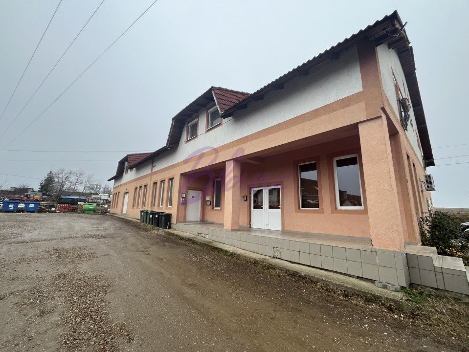 Apartament 100 mp utili, 3 camere, Cartier Forvila, Paleu