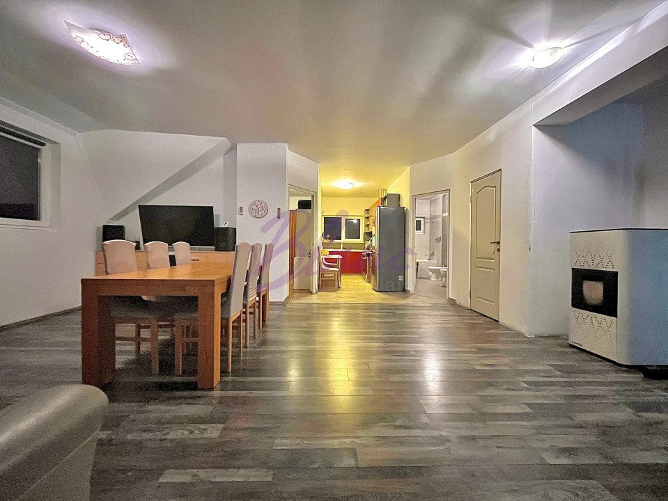 Apartament 100 mp utili, 3 camere, Cartier Forvila, Paleu