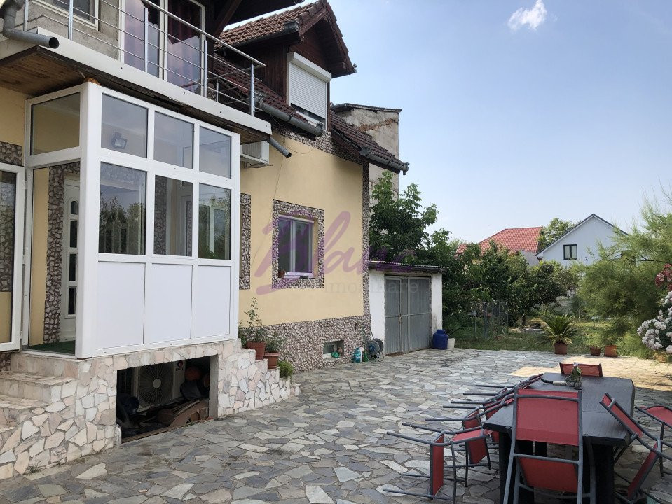 De vanzare 2 case de locuit ,cu teren 897 mp. str.O.Goga /Iosia