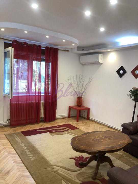 De vanzare 2 case de locuit ,cu teren 897 mp. str.O.Goga /Iosia