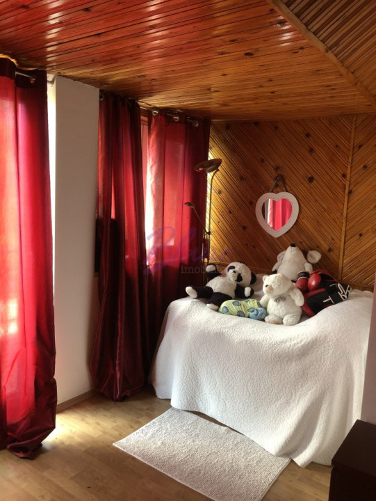 De vanzare 2 case de locuit ,cu teren 897 mp. str.O.Goga /Iosia