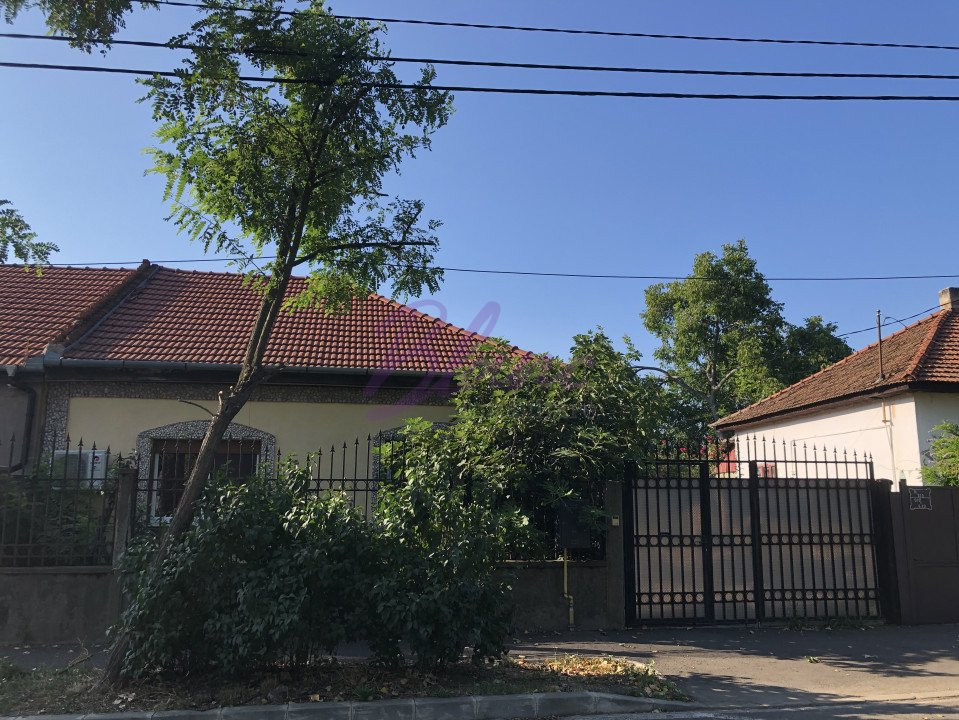 De vanzare 2 case de locuit ,cu teren 897 mp. str.O.Goga /Iosia