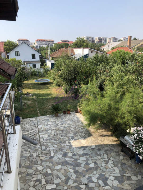 De vanzare 2 case de locuit ,cu teren 897 mp. str.O.Goga /Iosia