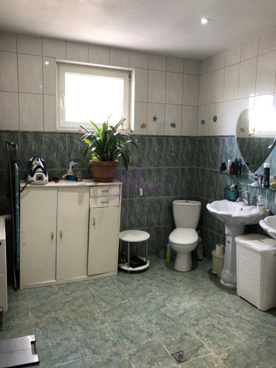 De vanzare 2 case de locuit ,cu teren 897 mp. str.O.Goga /Iosia
