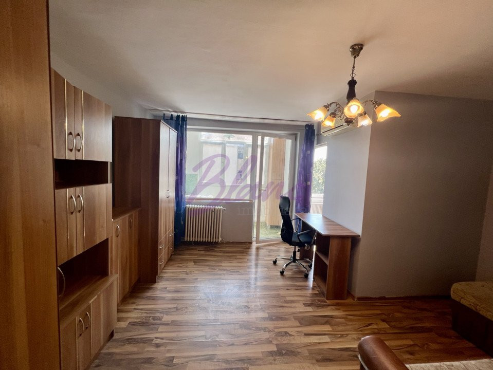 Garsoniera de inchiriat