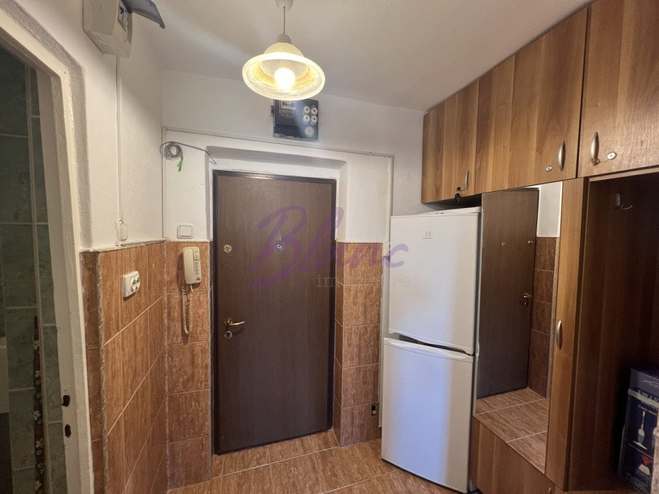 Garsoniera de inchiriat