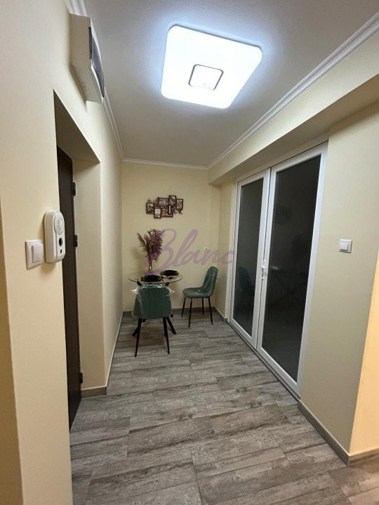 Apartament cu 2 camere 