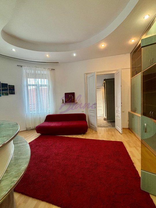 Apartament  cu  3 camere de vanzare , Oradea