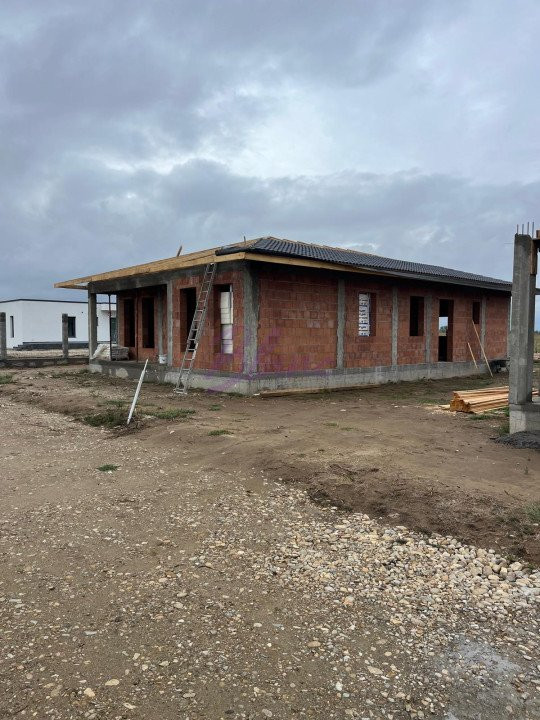 Casă de vanzare – 3 camere - Oradea/Podgoria