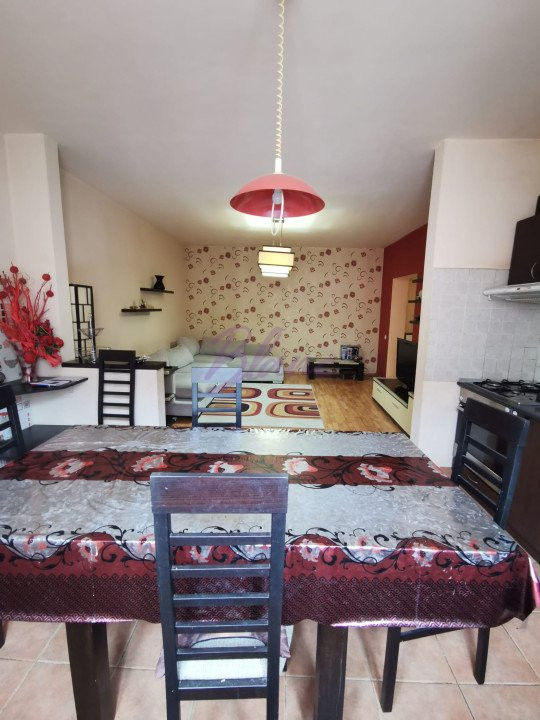 Apartament cu 3 camere  