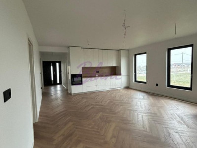 Casa de Vanzare , 3 camere,  OSORHEI