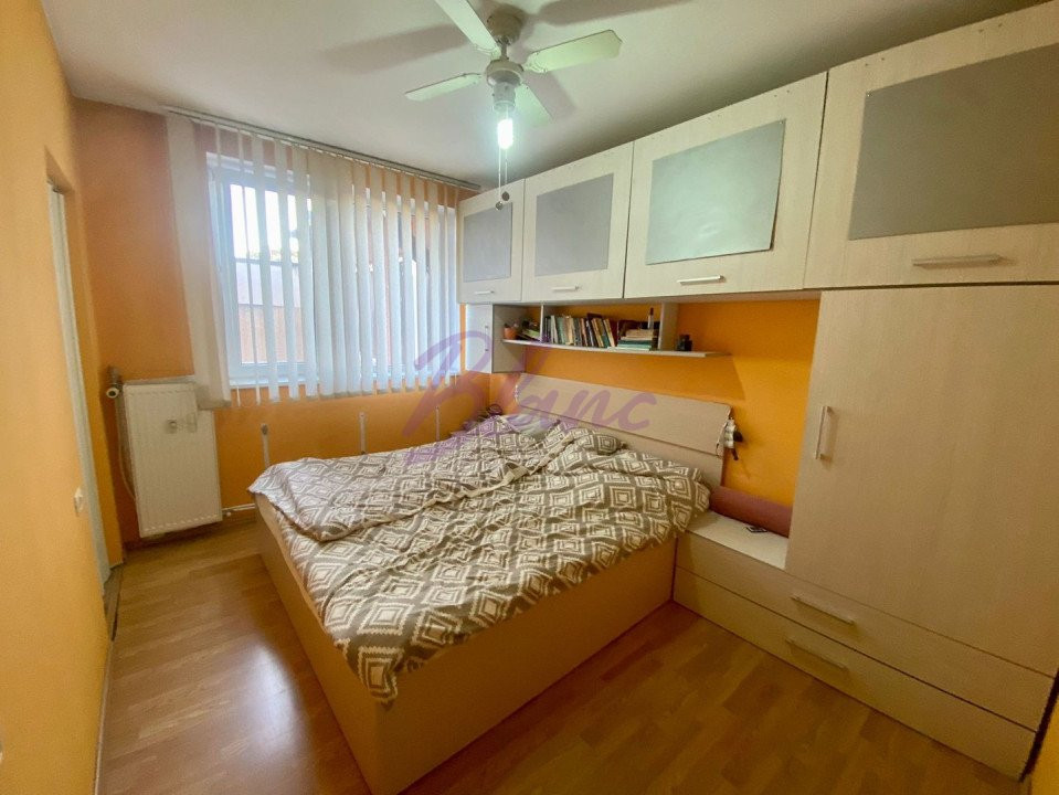 Apartament mobilat 4 camere, etaj 4/4, zona Dacia