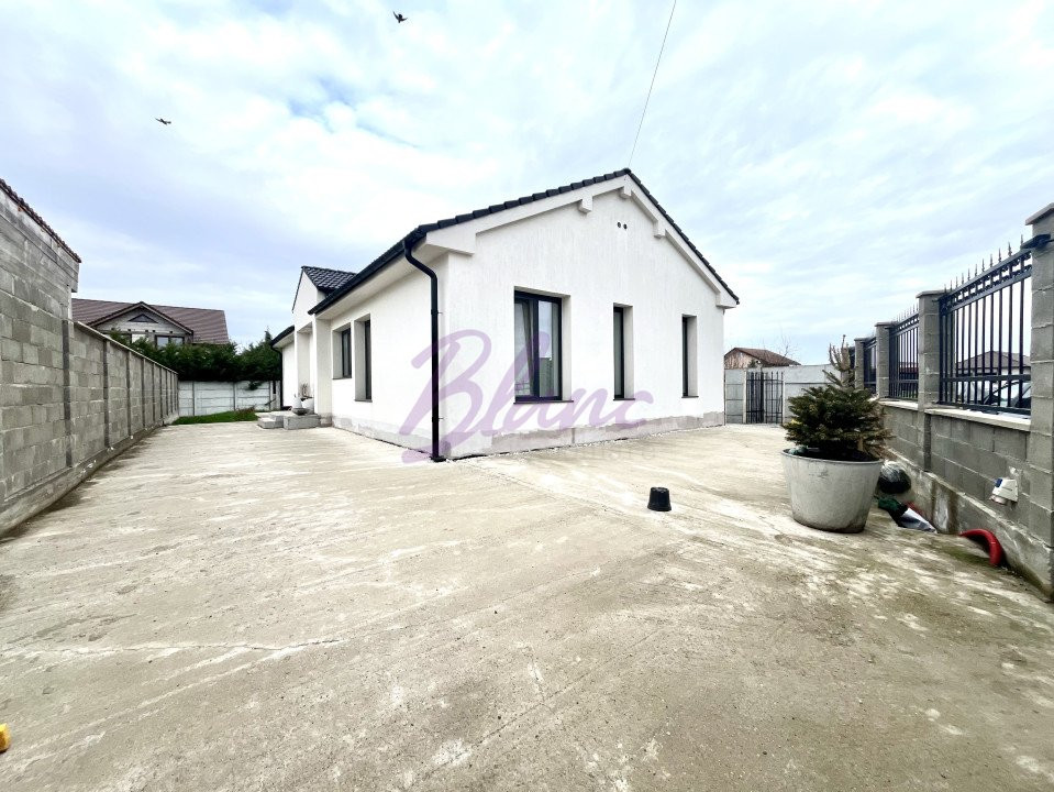 Casă în Cihei, 150 mp construiți, teren 487 mp  