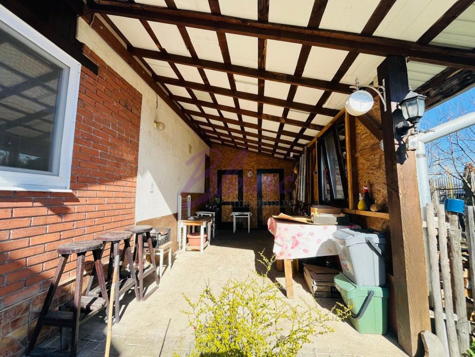 CASA DE VANZARE PE STRUCTURA DE LEMN IN BEIUS