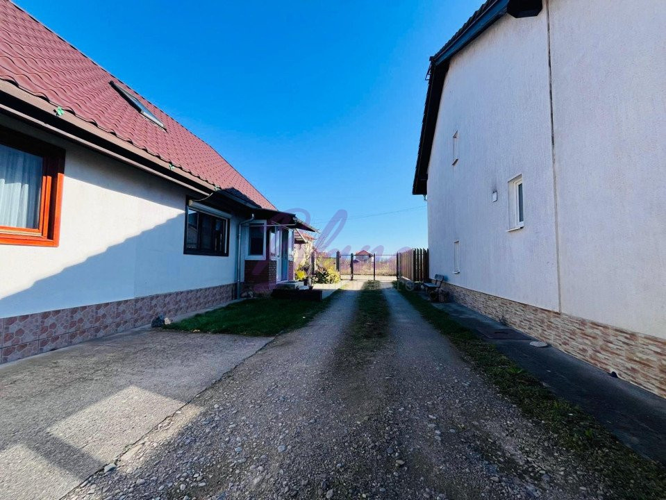 CASA DE VANZARE PE STRUCTURA DE LEMN IN BEIUS