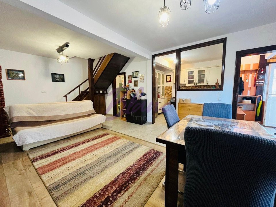 CASA DE VANZARE PE STRUCTURA DE LEMN IN BEIUS