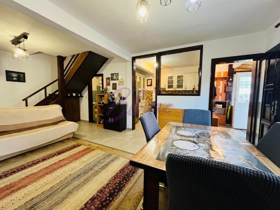 CASA DE VANZARE PE STRUCTURA DE LEMN IN BEIUS