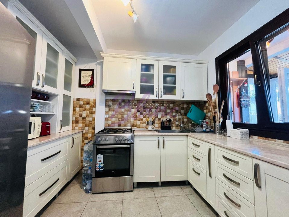 CASA DE VANZARE PE STRUCTURA DE LEMN IN BEIUS