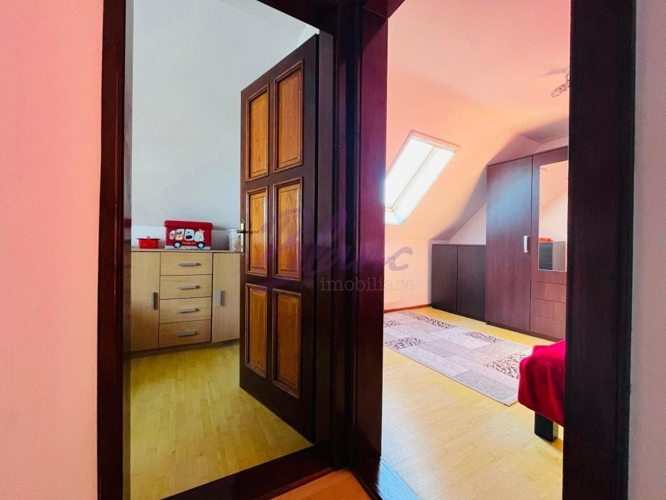 CASA DE VANZARE PE STRUCTURA DE LEMN IN BEIUS