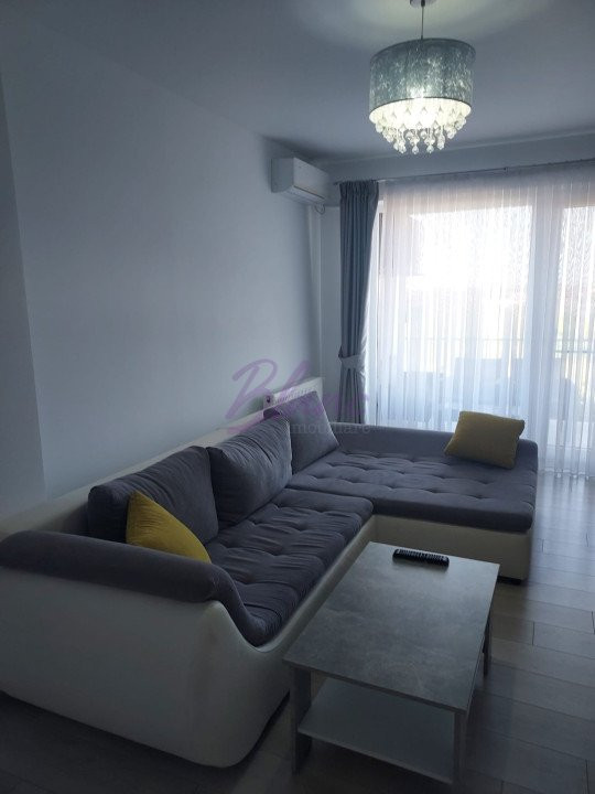 Apartament cu 2 camere, bloc Prima