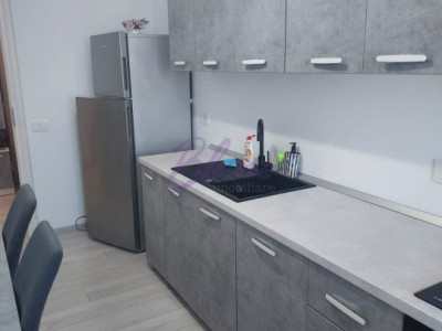 Apartament cu 2 camere, bloc Prima