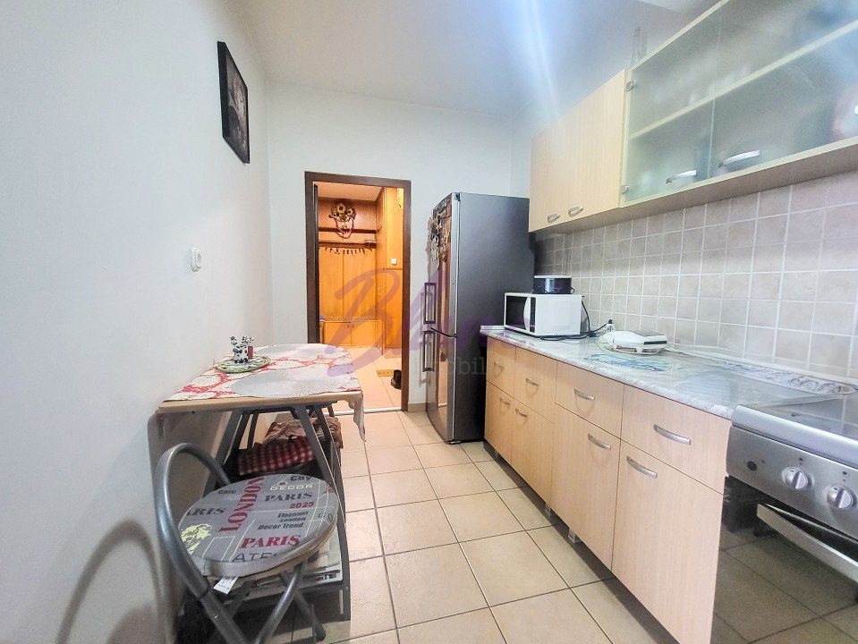 Apartament ultracentral 3 camere, 80 mp utili, garaj la subteran