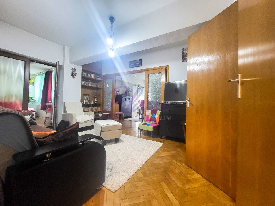Apartament ultracentral 3 camere, 80 mp utili, garaj la subteran