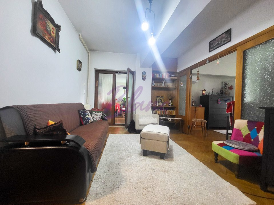 Apartament ultracentral 3 camere, 80 mp utili, garaj la subteran