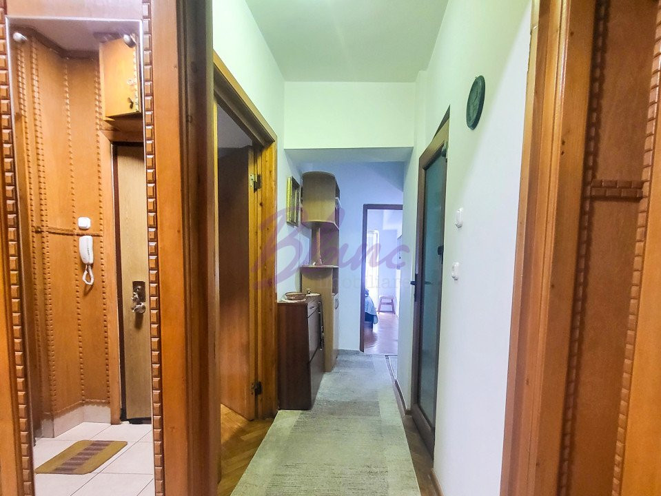 Apartament ultracentral 3 camere, 80 mp utili, garaj la subteran