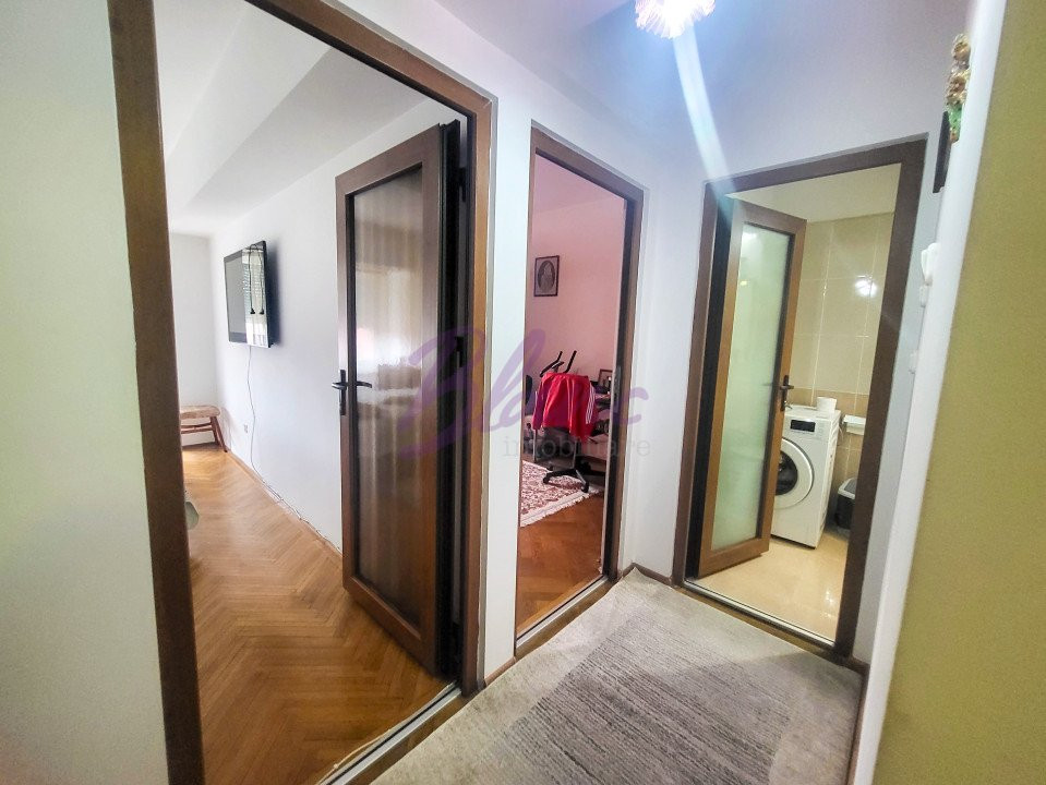 Apartament ultracentral 3 camere, 80 mp utili, garaj la subteran