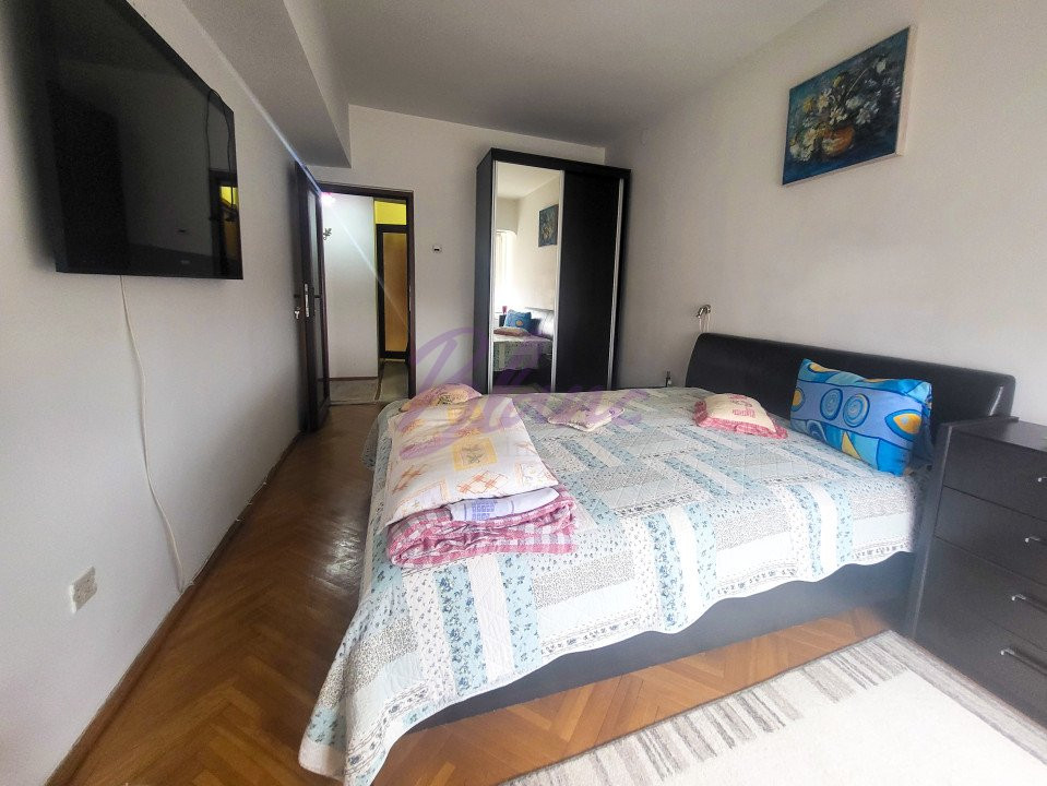 Apartament ultracentral 3 camere, 80 mp utili, garaj la subteran