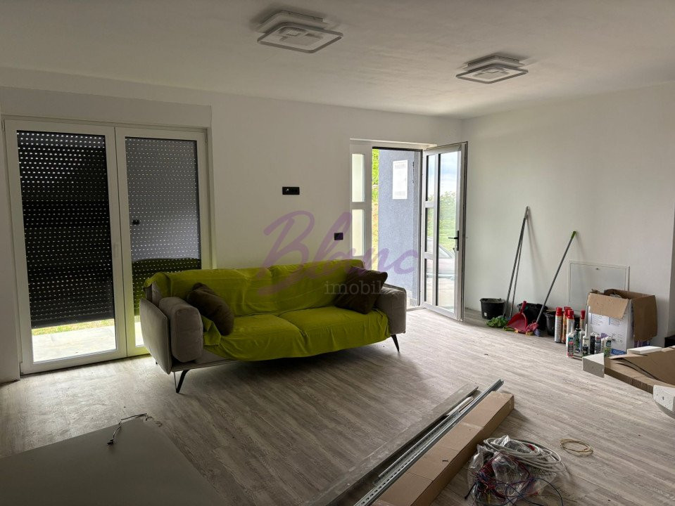 Casă modernă cu 3 dormitoare în Paleu