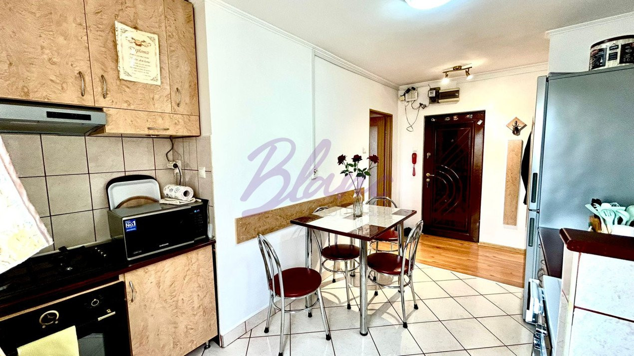 Apartament 3 camere, Dacia 