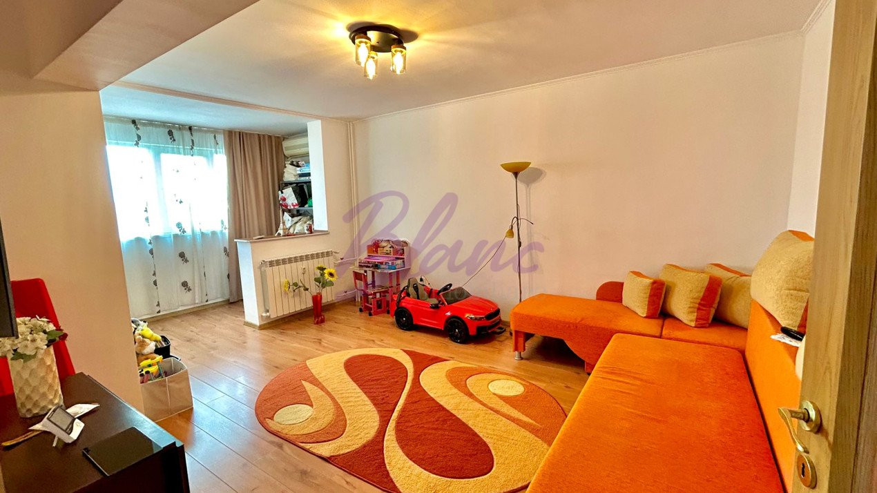 Apartament 3 camere, Dacia 