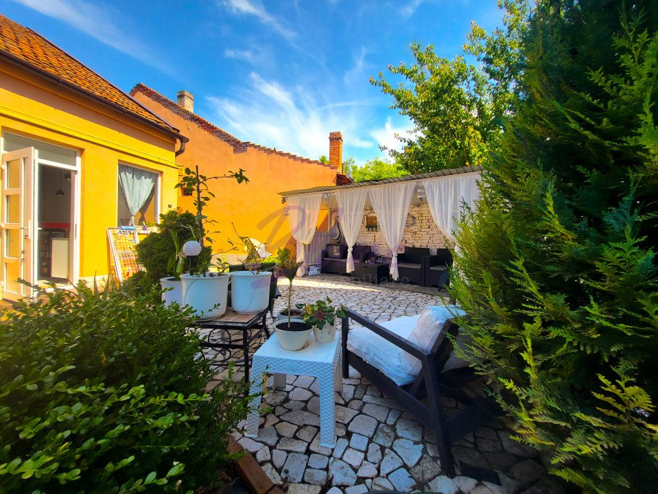 Apartament la casa, 2 camere, zona Cetatii