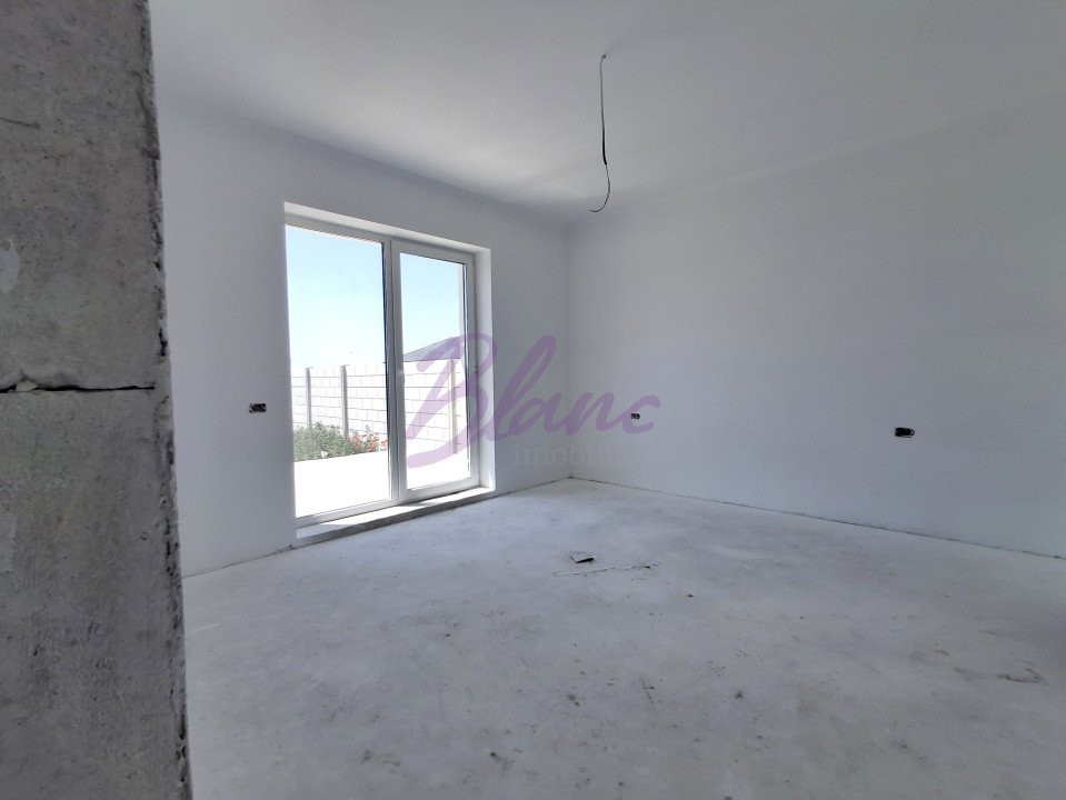 Casă  plan în Sântandrei – spațiu, lumină și eleganță