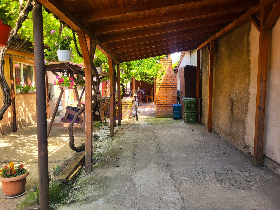 Casa 5 camere, zona Plastor