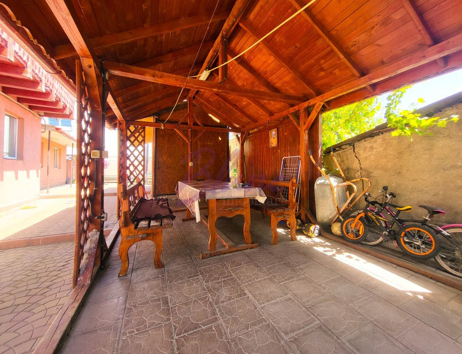Casa 5 camere, zona Plastor