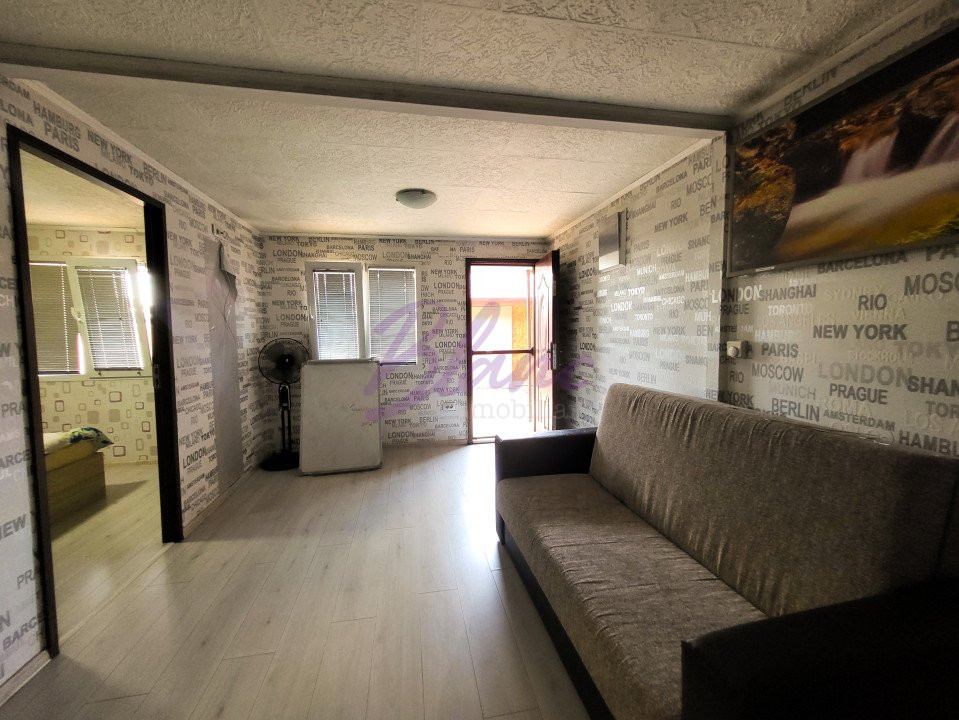 Casa 5 camere, zona Plastor