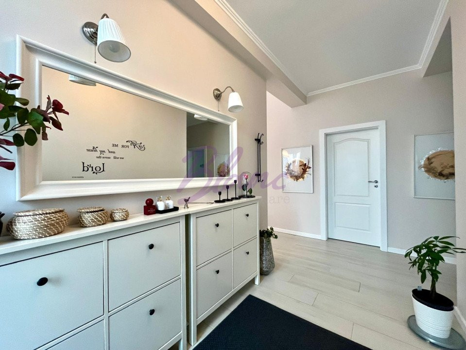 Casă în Cihei , 4 camere , 487 mp teren 