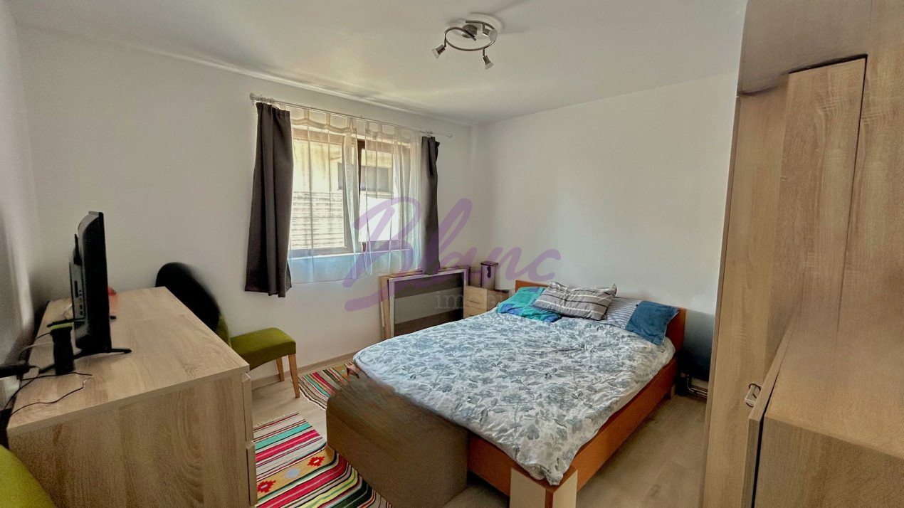 Casă în Cihei , 3 camere , 203 mp teren 