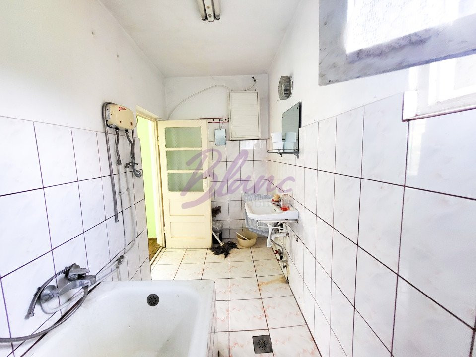 Casa 3 camere, Strada Izvorului, 306mp curte